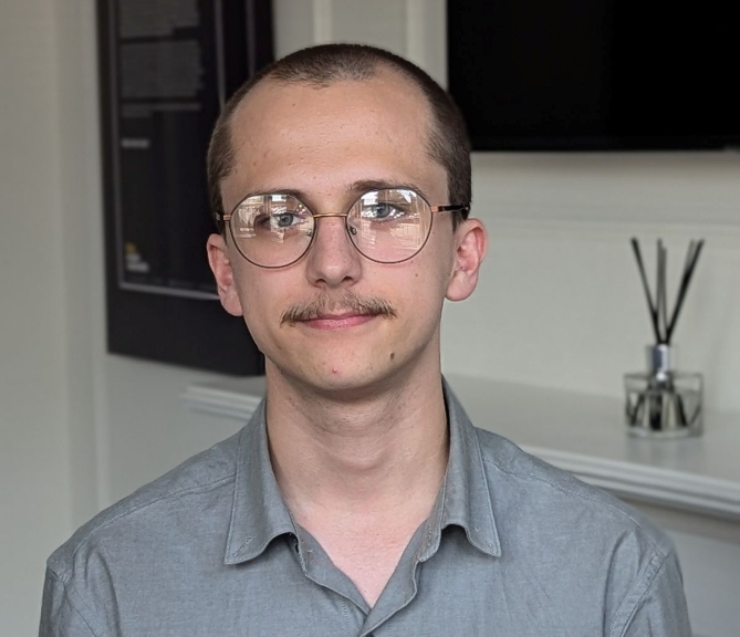 Alex Lloyd Account Executive