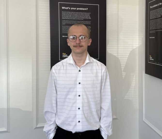 Alex Lloyd Account Executive